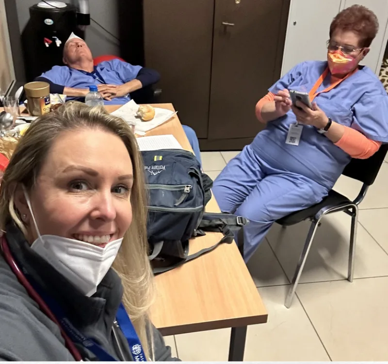 Jessica christiansen with co nurses after duty at the POLAND MISSION TRIP – DECEMBER 2022